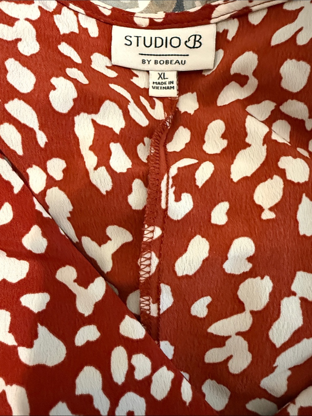 V-Neck Rust Red Leopard Print Blouse - Picture 5 of 6